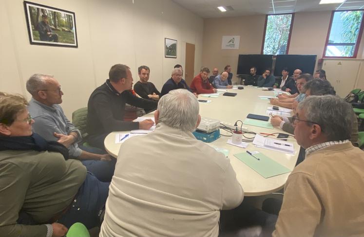 Lundi 31 mars, à Blois. Lors du conseil d'administration électif, Olivier Hardouin a été élu nouveau président de la FNSEA 41, succédant à François-Xavier Rone. 