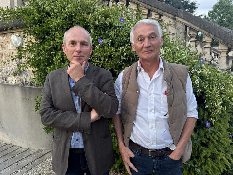 Gilles Maigniel (à d.), président de la commission des dégâts de gibier depuis 2005, a passé le relais à François Lecoq (à g.).