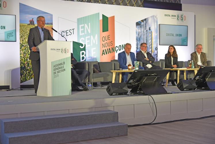 Mardi 13 mai, à Maisse (Essonne). L'assemblée générale de la section Pithiviers-Toury de Cristal Union a réuni une centaine de personnes.
