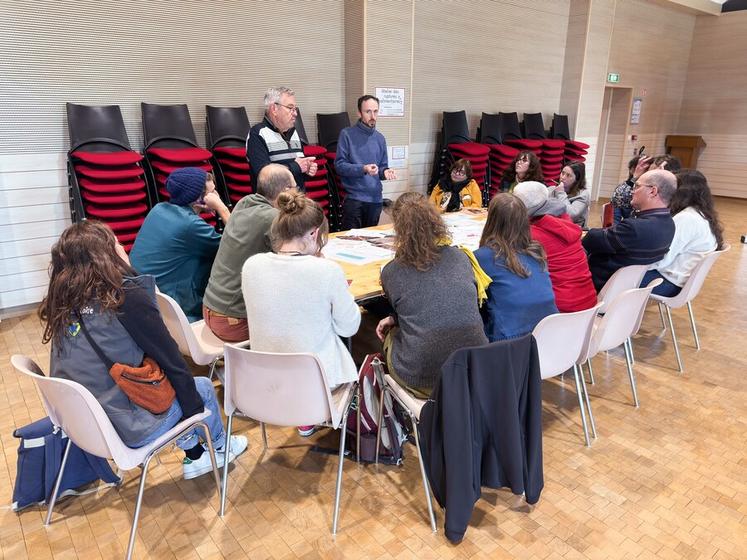 Jeudi 22 mai, à Janville-en-Beauce. Les acteurs des Projets alimentaires territoriaux se sont retrouvés en ateliers pour réfléchir à leur future orientation.