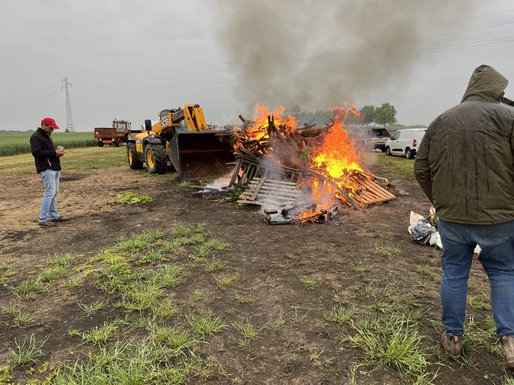 Feu de la colère dans le Vexin.