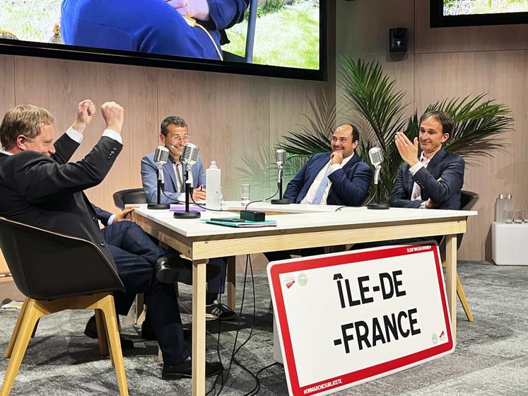 L’assemblée générale a été l’occasion de saluer les quinze années d’engagement de Damien Greffin et Damien Radet, anciens présidents et secrétaire général de la FDSEA.