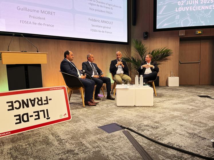 Un temps d'échanges à huis clos a permis aux adhérents de dialoguer avec leurs élus, ainsi qu'avec Arnaud Rousseau, président de la FNSEA.