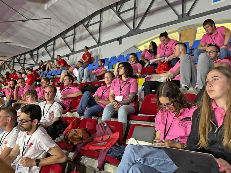 27 congressistes JA issus de la région Centre-Val de Loire ont fait le déplacement à Auch pour le congrès de Jeunes agriculteurs.