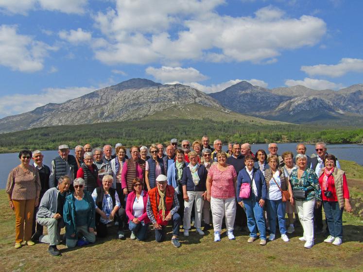 Du 6 au 13 mai, 45 membres de la SDAE ont participé à un circuit touristique en Irlande.