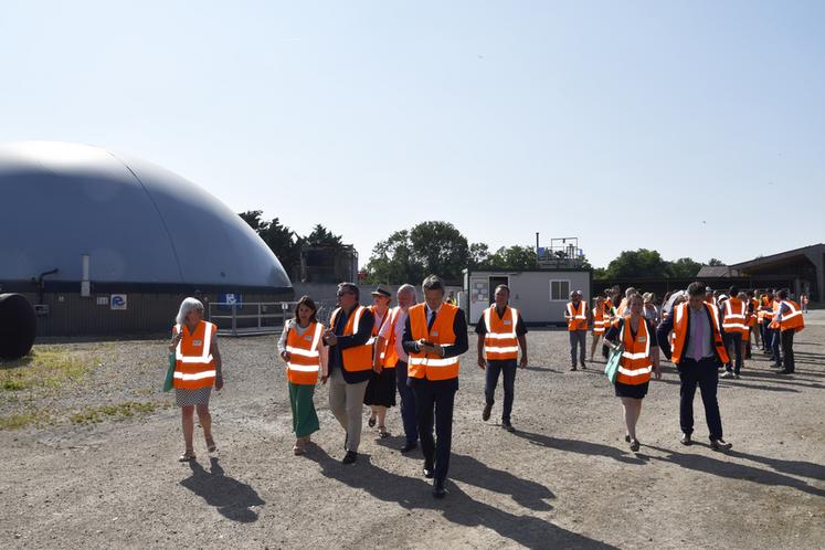 Une visite de la ferme de Grignon était organisée pour présenter le méthaniseur.