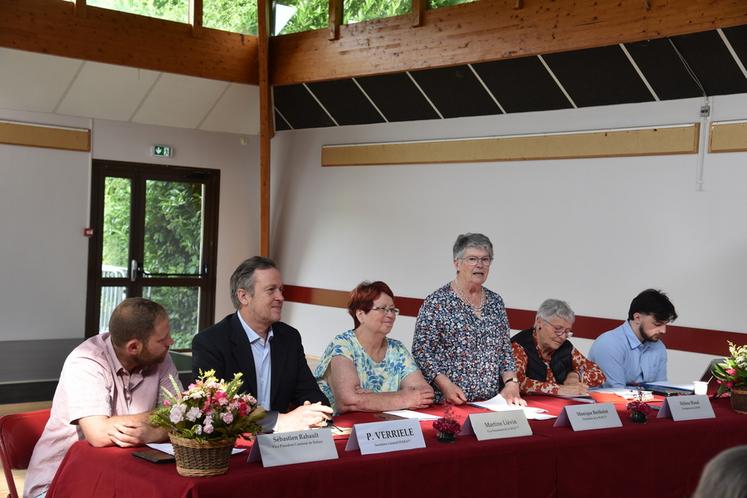 Rebais, mardi 10 juin. Monique Berthelot a ouvert l'assemblée générale de la SDAE 77, qu'elle préside.