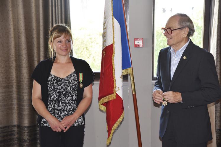 La récipiendaire du jour, Brigitte Delpech.