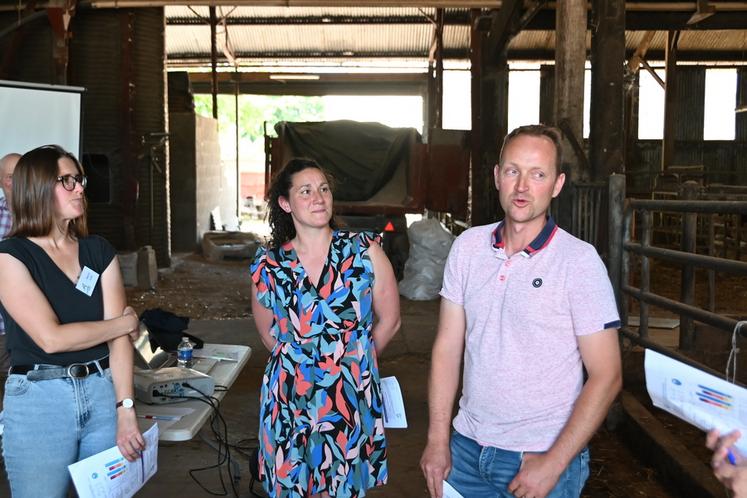 Mardi 24 juin, à La Fontenelle. Après l'assemblée générale du Syndicat conseil élevage lait, les participants ont visité l'exploitation laitière de Benoît Aubin et participé à des ateliers organisés par la chambre d'Agriculture.