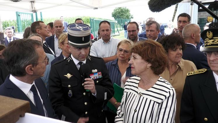 Mercredi 23 juillet, à Condécourt (Val-d'Oise). Les ministres Bruno Retailleau et Annie Genevard ont rencontré une délégation d'agriculteurs, d'élus locaux et de forces de l'ordre au sujet de la sécurité en milieu rural.