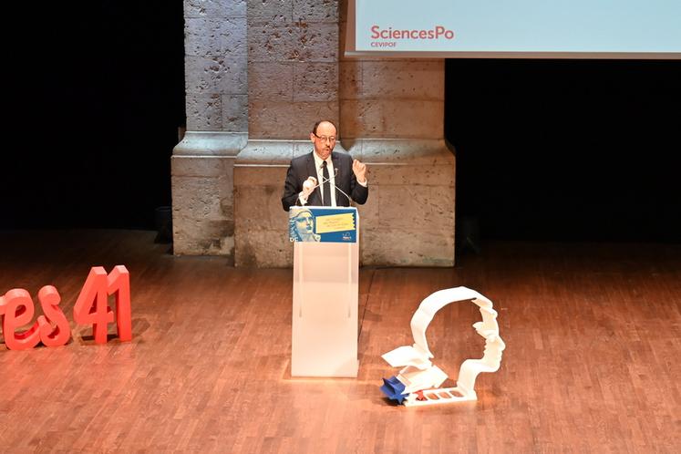 Lors du congrès des maires du 27 mai dernier, Martial Foucault, professeur à Sciences Po et chercheur, a évoqué le profil des maires d'aujourd'hui en Loir-et-Cher.