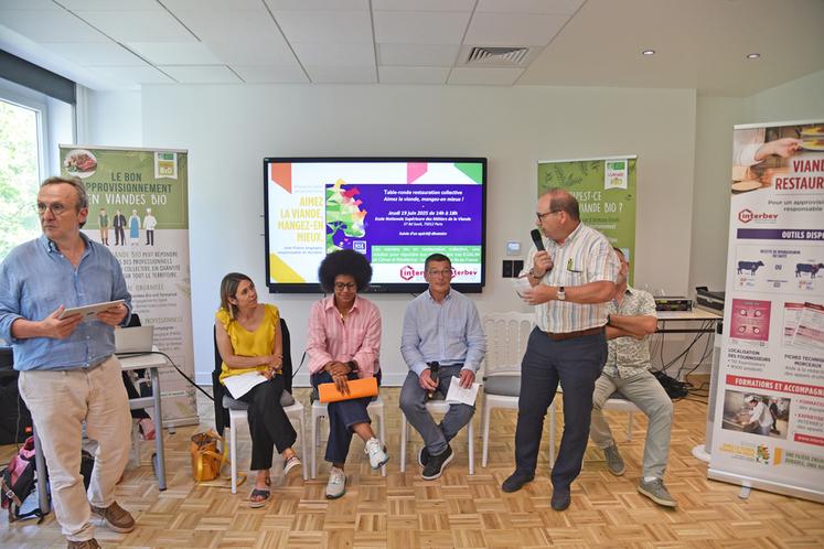 Une table ronde organisée par la commission viande bio d’Interbev a réuni les acteurs de la filière restauration hors domicile le 19 juin à Paris.