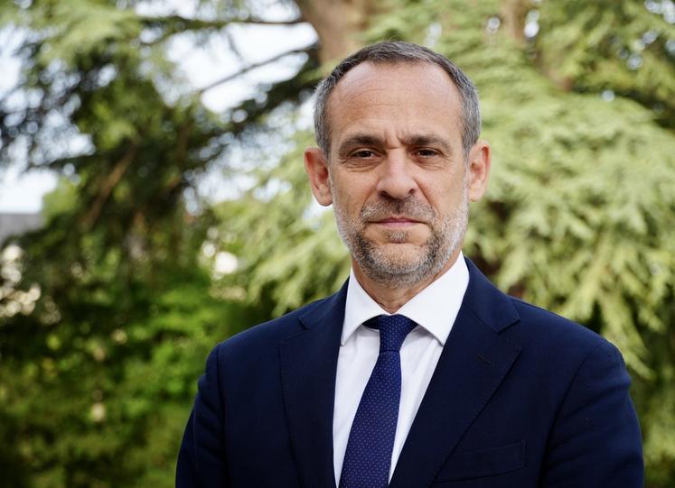 Joseph Zimet a pris ses fonctions de Préfet de Loir-et-Cher, lundi 25 août à Blois. 