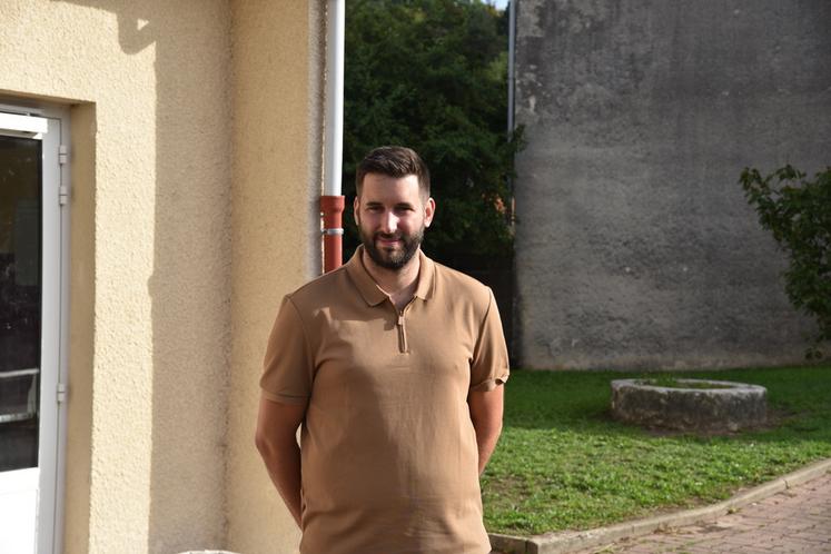 Maxime Dobrenel est le directeur de la MFR du Gâtinais, à Souppes-sur-Loing.