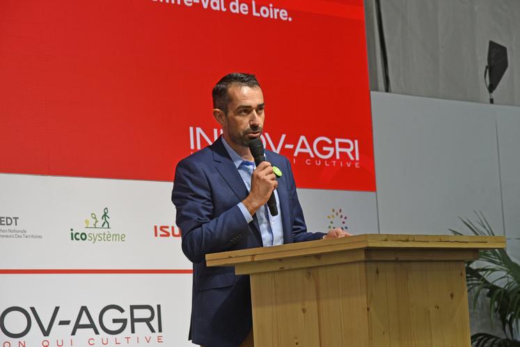 Maxime Buizard Blondeau, président de la chambre d’Agriculture Centre-Val de Loire, a alerté sur l’importance des financements pour mettre en œuvre France services agriculture.