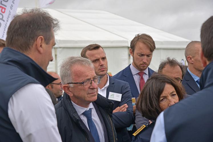 La journée d’inauguration a également été marquée par la présence du président de la région Centre-Val de Loire, François Bonneau, venu souligner l’importance de l’innovation agricole pour le développement régional.