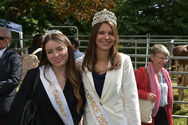 La reine du comice 2024 et sa première dauphine ont pris part à l’édition, incarnant une tradition toujours bien vivante à Ferrières-en-Gâtinais.