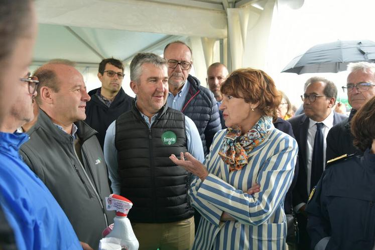 La ministre s’est entretenue avec les syndicats agricoles, notamment sur la question des moyens de production, dans un contexte marqué par de fortes incertitudes.