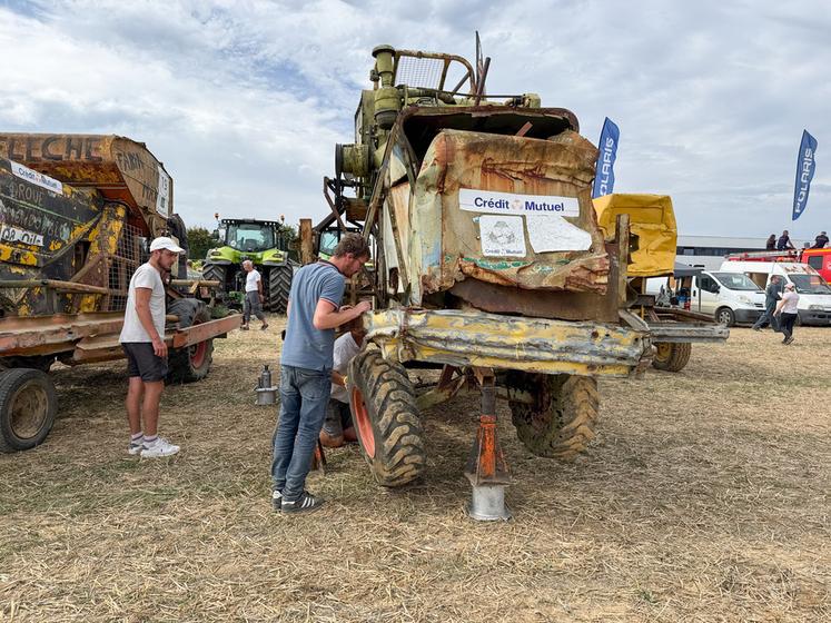 Presque toutes les machines ont eu besoin d'être retapées entre deux manches du moiss-batt-cross.