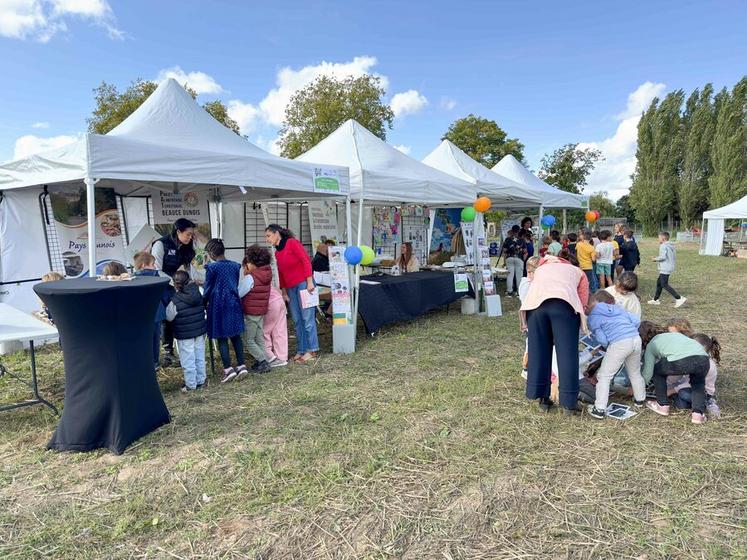 Le 12 septembre, à Bonneval. La première journée de l'opération Cultivons l'eau était réservée aux élèves des écoles du territoire.