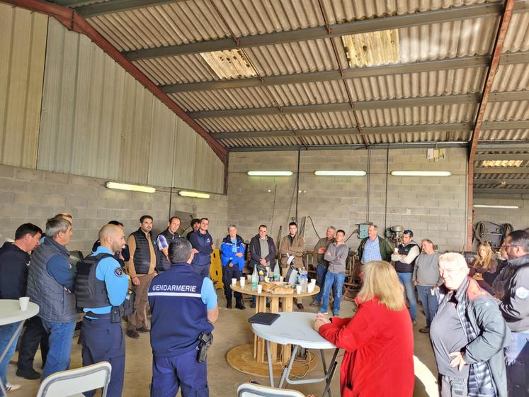 Une vingtaine d’agriculteurs a participé à la réunion.