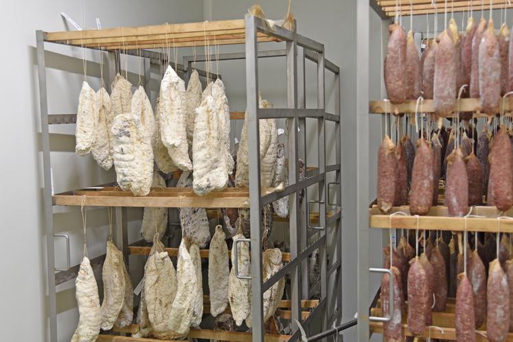 Viandes d’Île-de-France a également une pièce dédiée au séchage du saucisson.