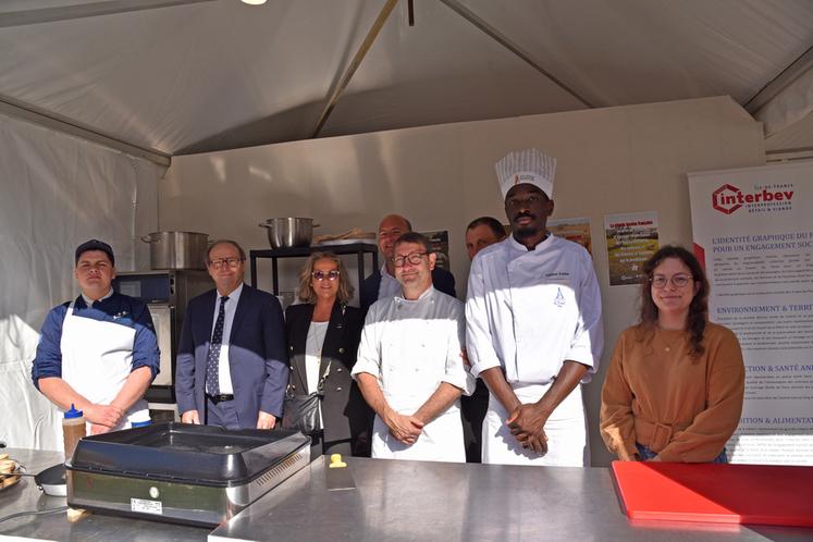 Interbev Île-de-France disposait d'un espace au Village international de la gastronomie, début septembre à Paris. Communication sur les filières viande et dégustations étaient proposées.