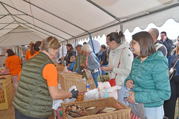 La Fédération de la boulangerie-pâtisserie de l'Essonne, du Val-d'Oise et des Yvelines a servi les repas aux visiteurs.