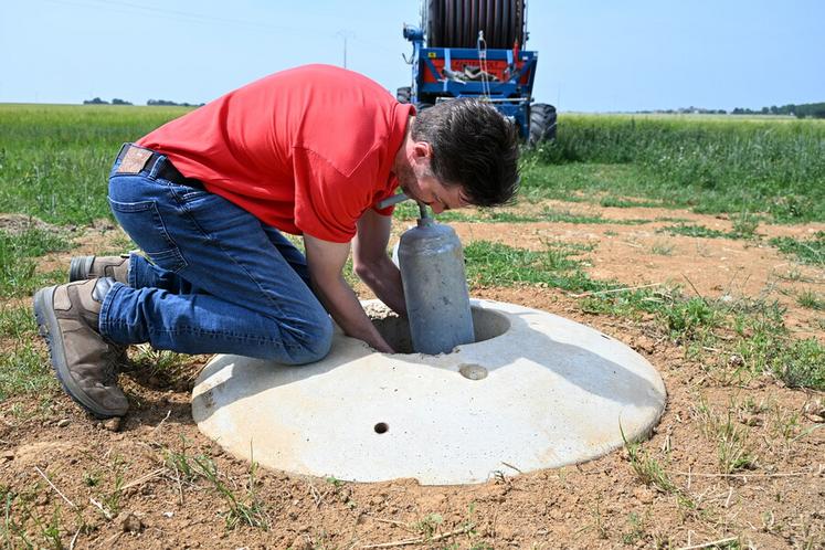 Conçu à partir d'un besoin du terrain, le système Bouclhydrant a été mis au point par Dorian Blot, à la tête d'Agri-structures.