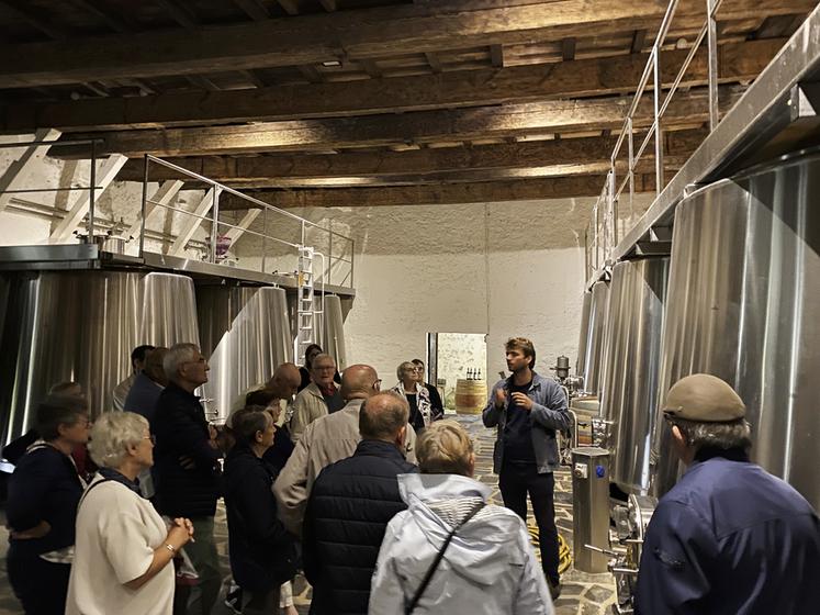 Afin d'accompagner la carte des produits du terroir, visite d'un domaine viticole. 