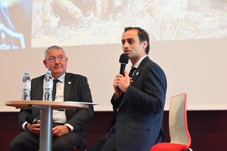 Mardi 16 septembre, à Vineuil. Jean-Christophe Mandard et Hayik Afsar, respectivement président et directeur de Groupama Paris-Val de Loire, ont évoqué les actualités de l'assureur.