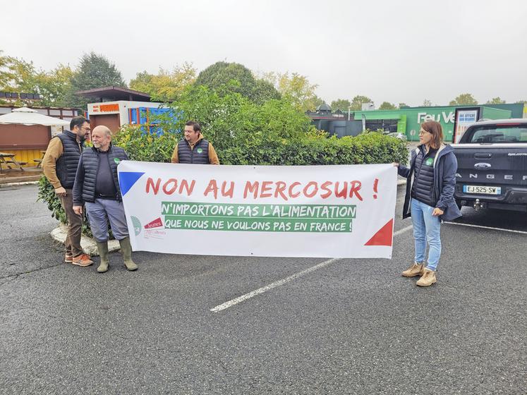 Les JA et la FNSEA 45 se sont mobilisés dans tout le département pour défendre la compétitivité et la souveraineté alimentaire.