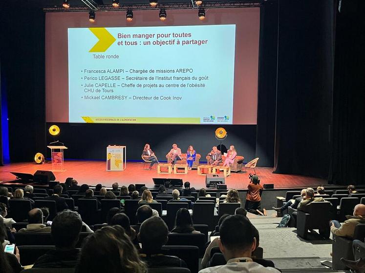 Mardi 7 octobre, à Orléans. Les Assises de l'alimentation ont donné lieu à plusieurs tables rondes, dont celle consacrée au bien manger.