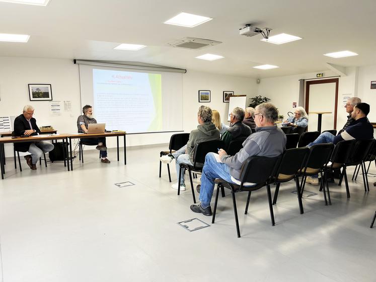 Étampes (Essonne), mercredi 10 septembre. L'Association des propriétaires et agriculteurs de l'Essonne (Apa 91) s'est réunie en assemblée générale.
