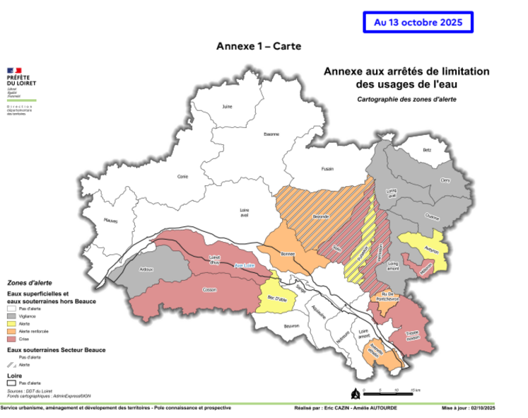 Carte des restrictions d’usage de l’eau en vigueur au 13 octobre dans le Loiret. Dix-sept bassins versants restent concernés, dont plusieurs en situation de crise hydrologique.