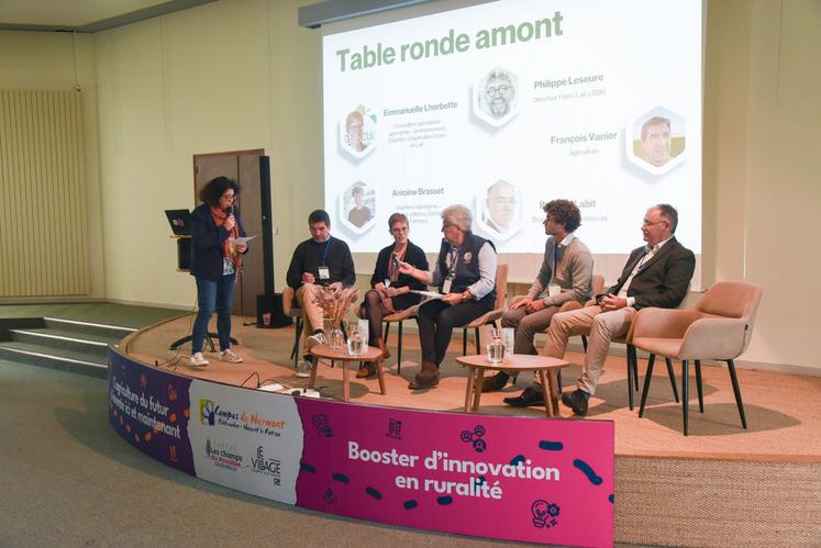Le 14 octobre, à Châteaudun. La journée d'échanges sur la décarbonation agricole organisée par le campus Les Champs du possible et Végépolys Valley a été émaillée de tables rondes.