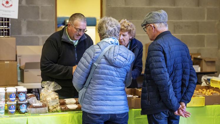 Ferme de la Bonnerie, à Verdelot (Seine-et-Marne). La famille Biberon proposait de suivre le voyage des pommes du verger à la bouteille de cidre ou de jus, sans oublier les produits dérivés ainsi que le miel Véron.