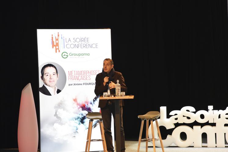 Mardi 30 septembre, à Montigny-le-Bretonneux (Yvelines). Jérôme Fourquet, de l'Ifop, a donné une conférence sur les métamorphoses françaises de ces dernières décennies.