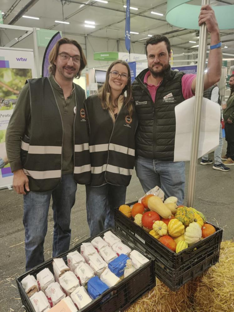 JA CVL, co-fondateur de Solaal, a participé à la chaîne du don alimentaire (nous y reviendrons dans une prochaine édition, NDLR). 