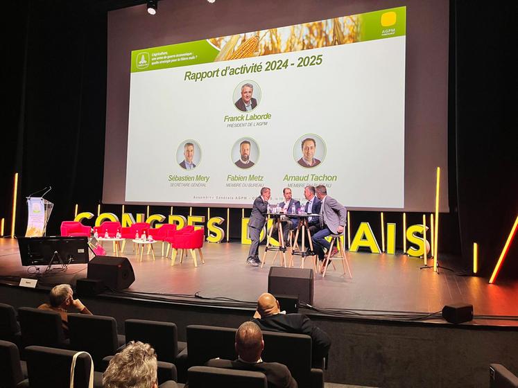 Mardi 18 novembre, à Orléans. Sébastien Méry, secrétaire général de l'AGPM, Fabien Metz et Arnaud Tachon, membres du bureau, ont répondu aux questions des participants lors de la présentation du rapport d’activité 2024-2025.