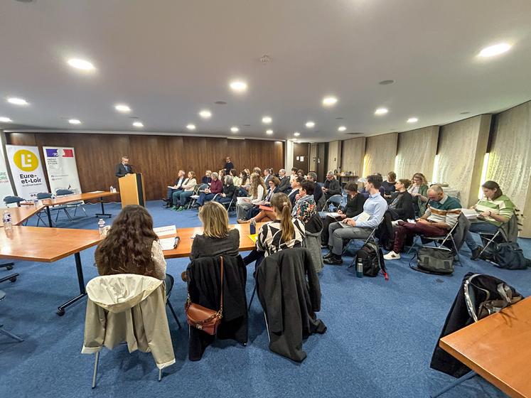 Lundi 17 novembre, à Chartres. Réunis à la préfecture, les acteurs des PAT euréliens ont appris les uns des autres.