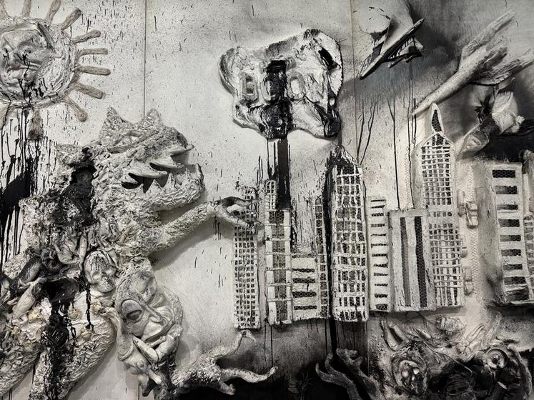 Détail de "King Kong" de Niki de Saint Phalle exposée au Grand Palais, à Paris.