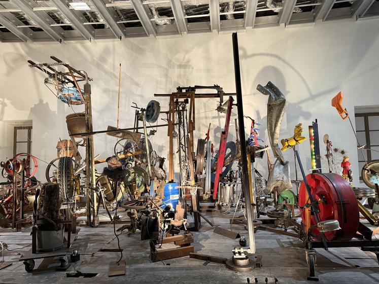 Le "Paradis fantastique" de Jean Tinguely, exposé et mis en mouvement au Grand Palais, à Paris.