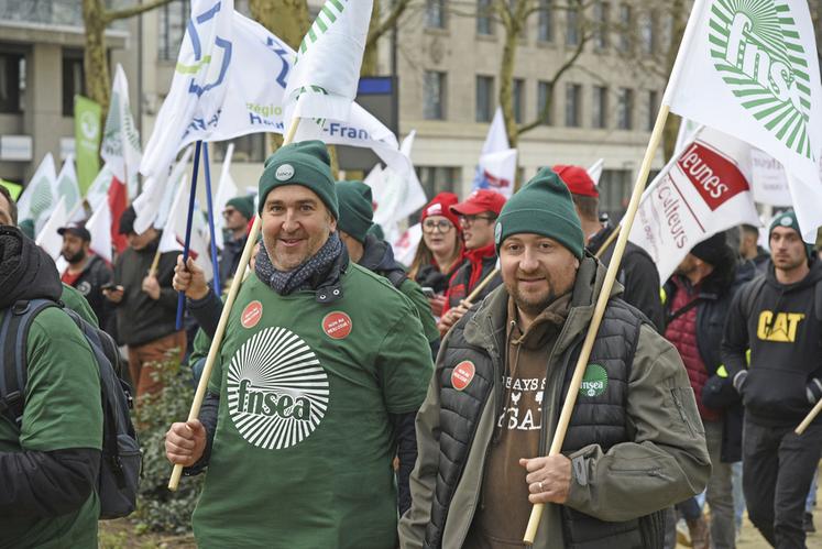 La région Centre-Val de Loire était largement représentée au sein du cortège, avec de nombreux agriculteurs mobilisés aux côtés de leurs collègues venus de toute l’Europe.