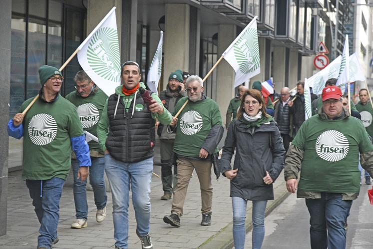 Sur place, la mobilisation s’est déroulée dans une ambiance collective et solidaire entre agriculteurs venus de toute la France.