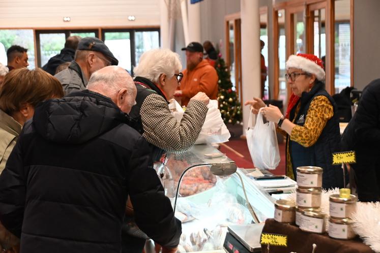 Le stand du Gaec du Boel à Nourray a rencontré un franc succès avec ses volailles proposées durant les deux jour du marché de Noël, dimanche 21 et lundi 22 décembre au Jeu de paume à Blois. 