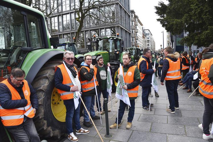 Un moment de répit pour les manifestants.