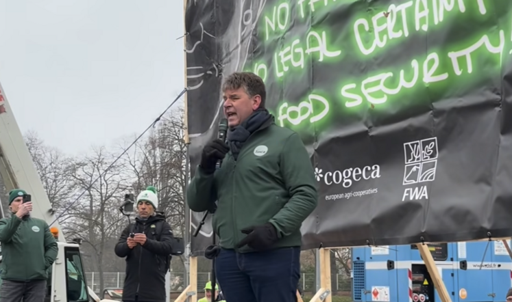 Mardi 20 janvier 2026, à Strasbourg. Mobilisation des agriculteurs. Prise de parole d'Hervé Lapie.