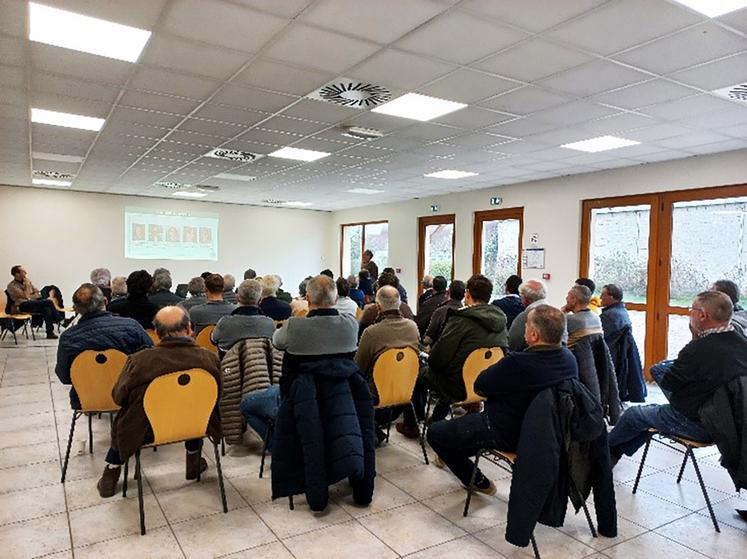 Du 26&nbsp;novembre au 11&nbsp;décembre  > Assemblées générales locales Au total, près de 200 adhérents se sont retrouvés en fin d’année 2025 pour les assemblées générales locales des syndicats locaux de la FNSEA&nbsp;28. Ces réunions sont une occasion de rappeler les différents acquis régionaux et départementaux obtenus par la FNSEA, de présenter les différents services et collaborateurs ou encore les projets (Éleveur et engagé, Lucia, etc.) menés par le syndicat. En 2025, c’était au...