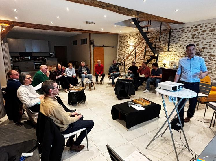 Vendredi 12 décembre, à Jossigny. Le canton de Lagny-sur-Marne, présidé par Charline Corman, a tenu son assemblée cantonale en présence de Samuel Vandaele.